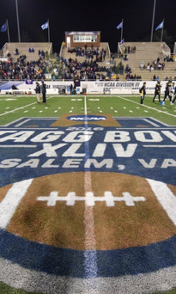 Mary Hardin-Baylor beats Wis.-Oshkosh 10-7 for Div III title